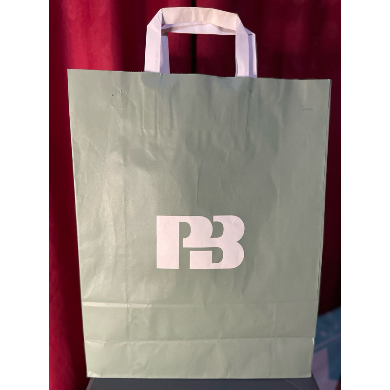 

paperbag Pull n Bear size large