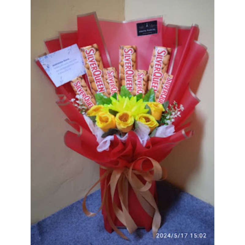 

Buket silverqueen + bunga