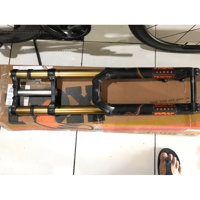 fork fox 40  mtb downhill 650b 29ready