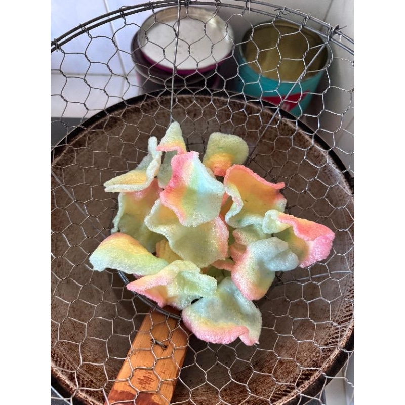 

Kerupuk Bawang Warna Warni