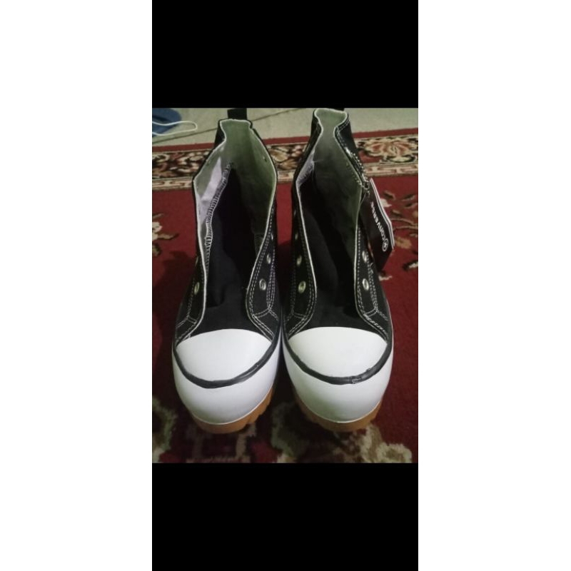SEPATU ALL STAR PRELOVED
