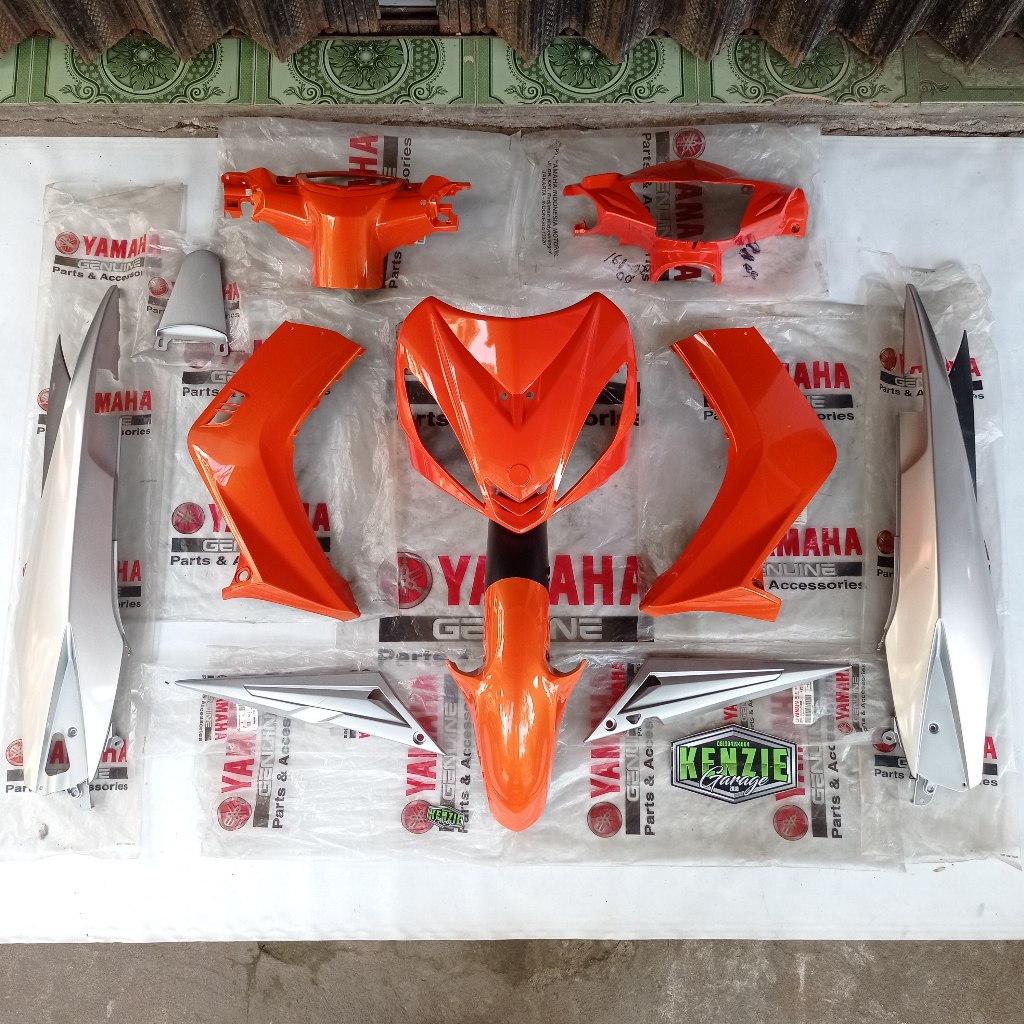 Body Fullset Yamaha Jupiter MX Old Lama Orange Silver 2006 Original YGP