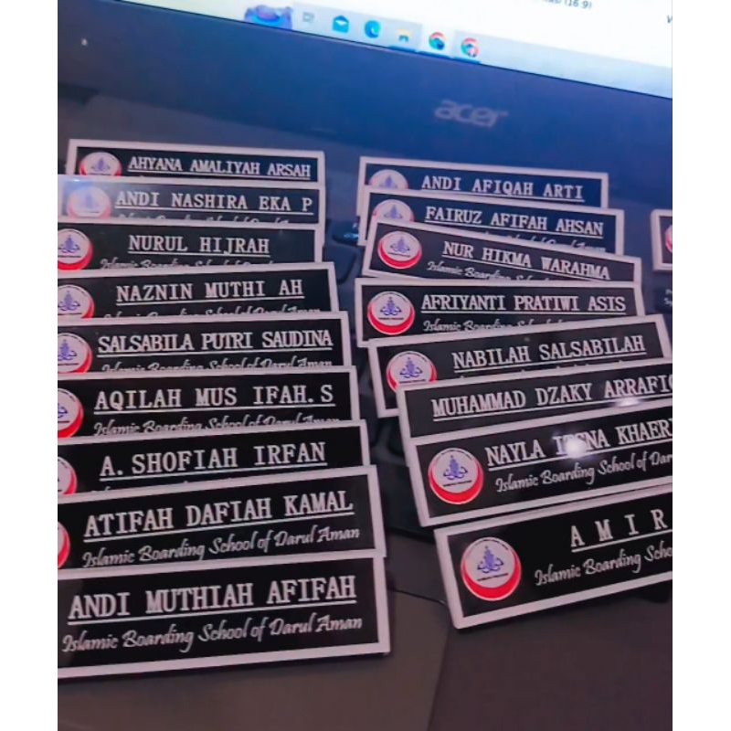 

papan Nama Dada Akrilik, Resin