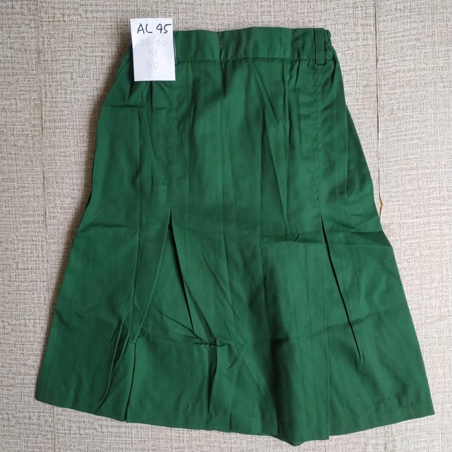 preloved rok pendek span hijau seragam sekolah/AL45