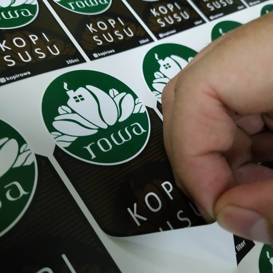 

TERMURAH CETAK STIKER A3+ PRINT + CUTTING STIKER VYNIL MODEL BEBAS. STIKER LABEL ANTI AIR