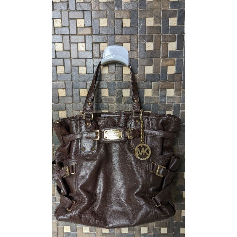 Tas handbag merk Michael Kors