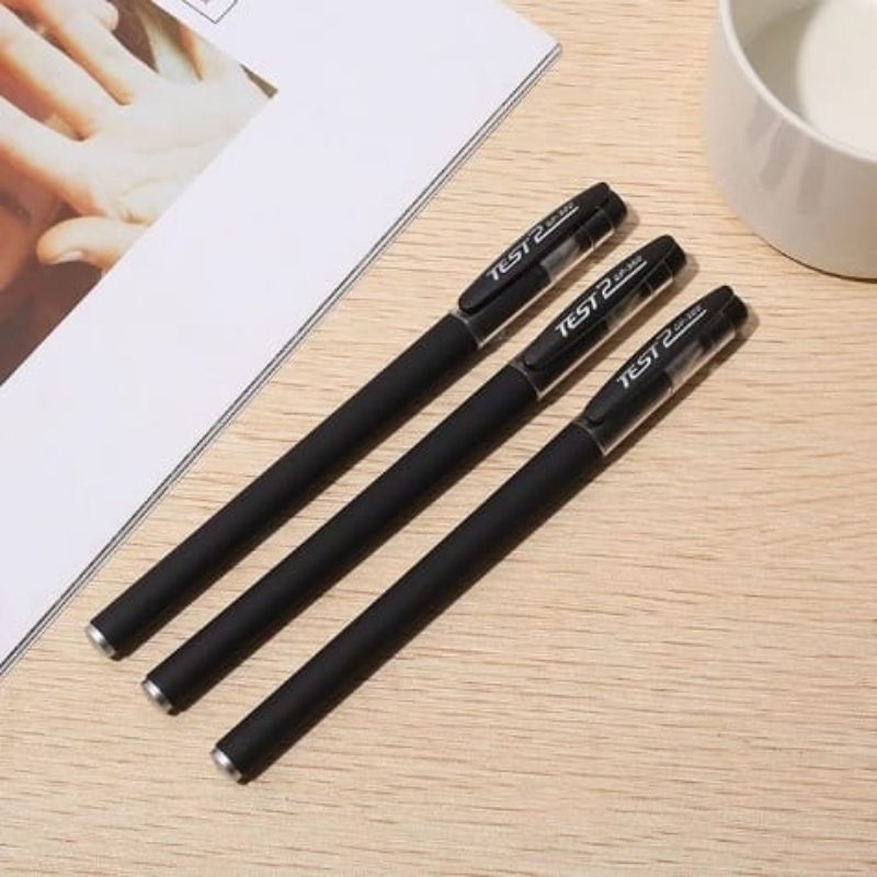 

Bulpoin 0.5mm Model Tst Murah / Bulpoin Kantor / Pena Sekolah / Pena Gel / Pulpen Sekolah Kantor Import