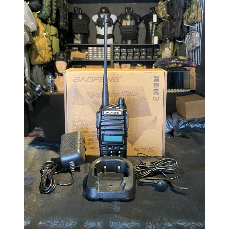 HT BAOFENG UV-82