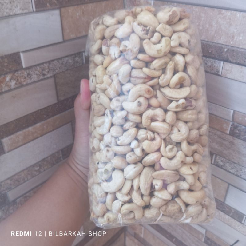 

KACANG MEDE MENTAH 1KG dan 500gram