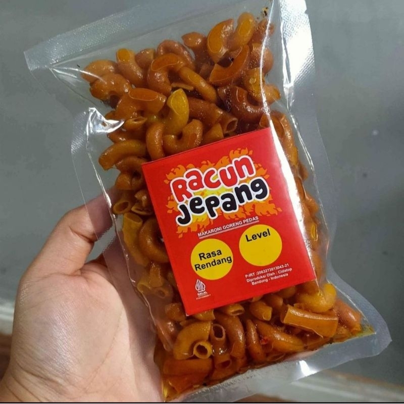 

makaroni racun jepang makaroni goreng rasa soto kare rendang bawang kemasan 100gr cemilan makaroni pedas level