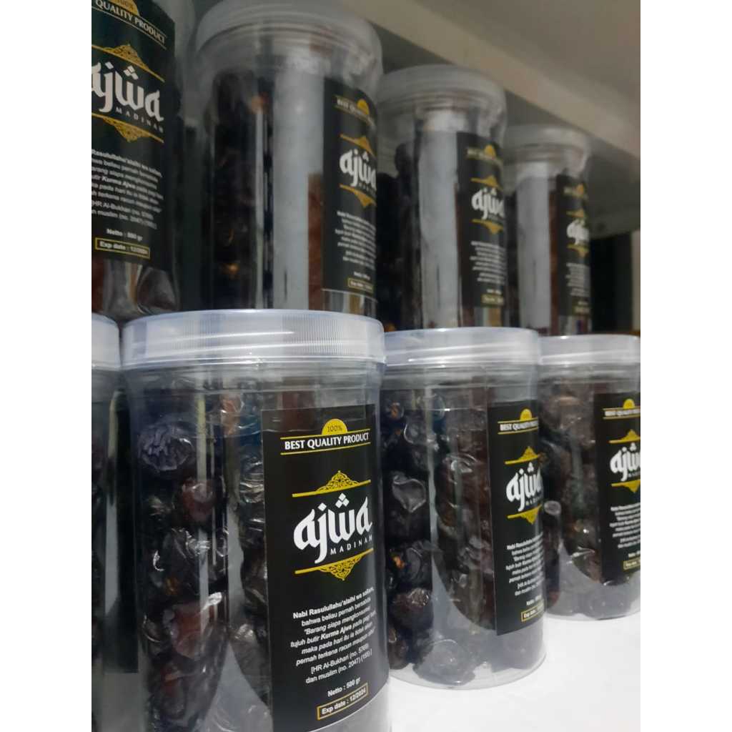 

Kurma Ajwa kurma Nabi enak legit hitam penangkal sihir