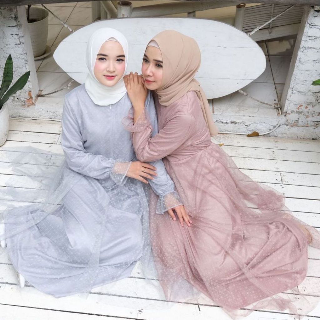 Sakura Dress Tile Mutiara By Aghnia Gamis Polos Layer Silk Satin Busui Friendly Fashion Wanita Pesta
