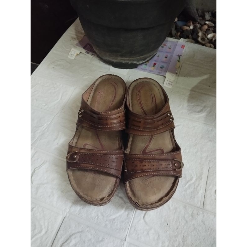 Sandal Wanita preloved