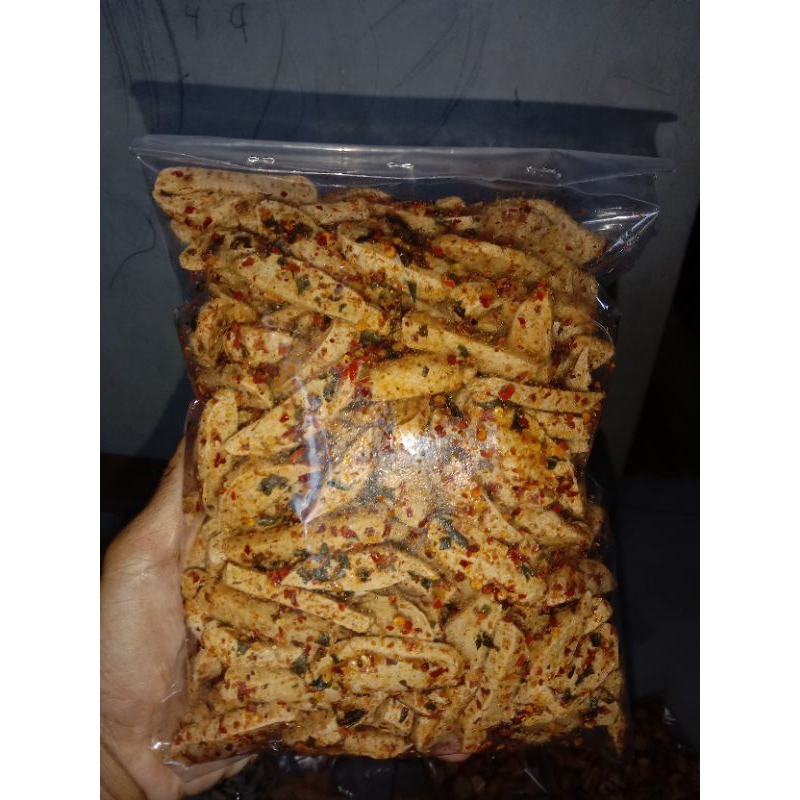 

basreng pedas daun jeruk500grm 23000