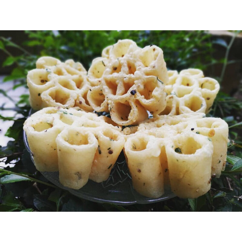 

Kue Saroja - Kue Kembang Goyang Asin 300gram- Saroja khas Ciamis - Oleh Oleh Khas Ciamis