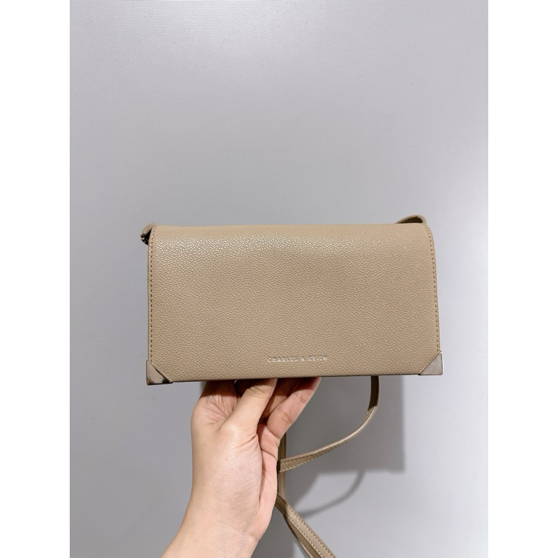 Charles & Keith WOC in Taupe | dompet tas | tas kecil | tas pesta