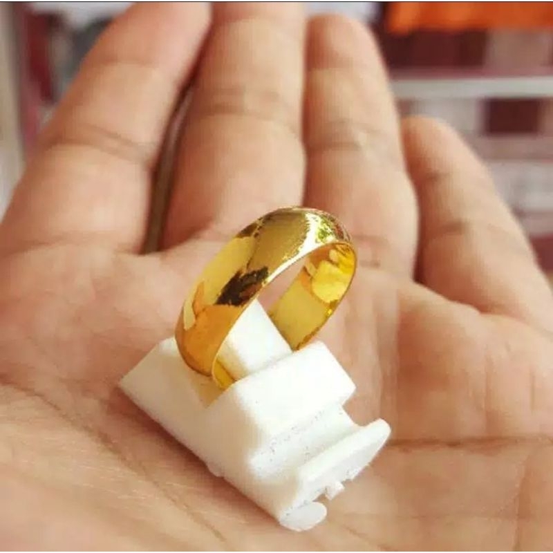 Cincin nikahan polos lapis emas 24k, awet pakai harian