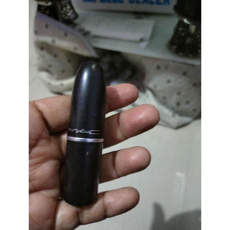 Lipstik Mac Cremesheen Nauthy Saute