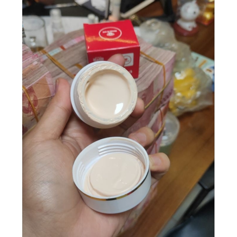 Maxie Sunscreen Glowing BPOM