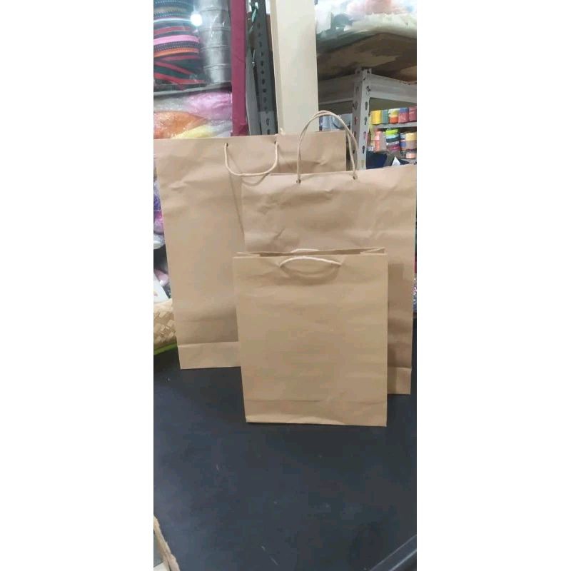 

Paper bag Coklat Polos Termurah dengan Kualitas Terbaik Bahan Tebal Paperbag polos coklat termurah Paperbag coklat tali kertas