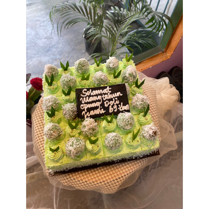 

KLEPON CAKE Asli ONDE oNDE