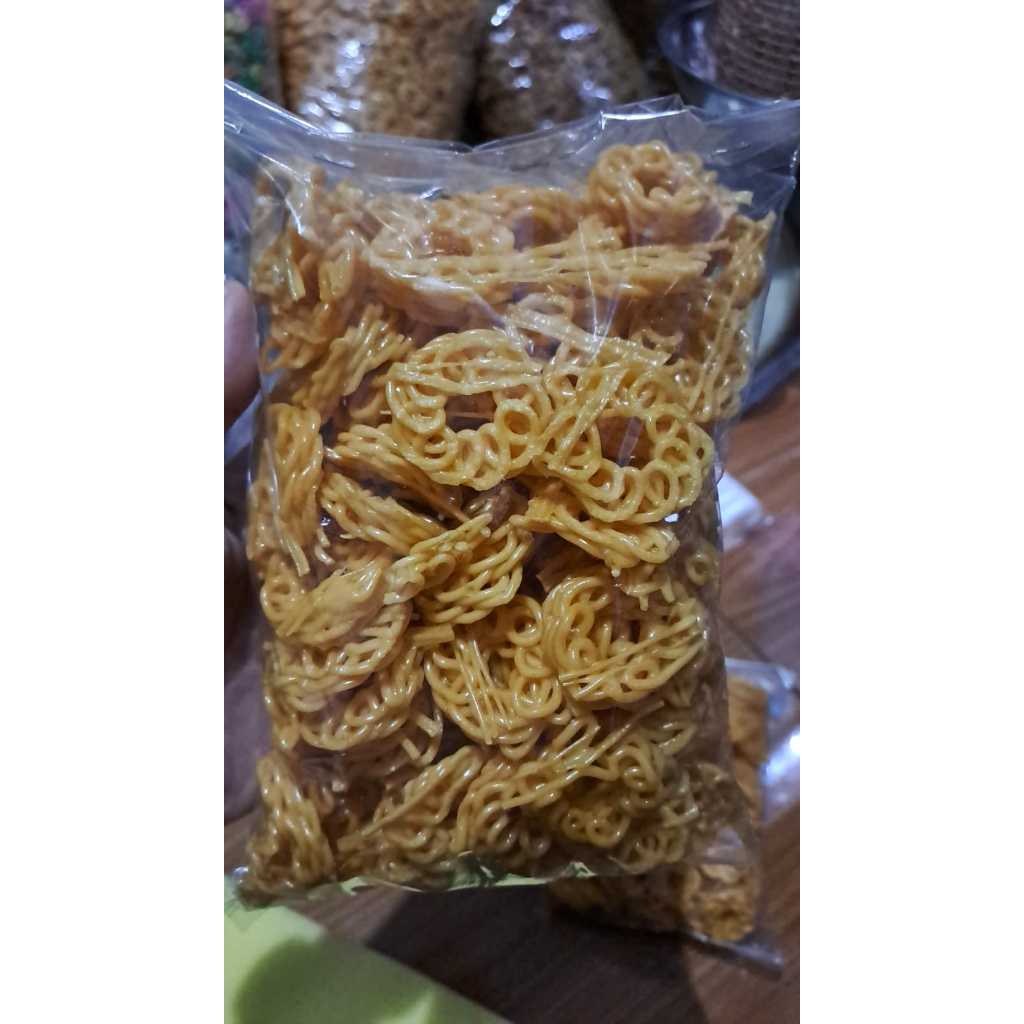 

kerupuk mentah mawar kuning 250gr (bisa digoreng/direbus)