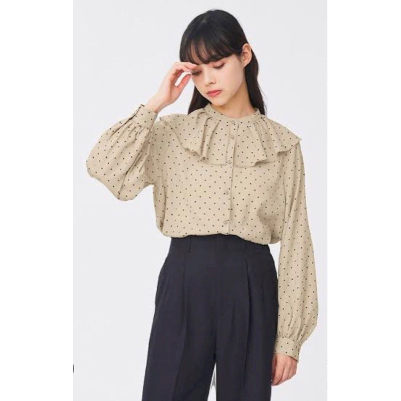 GU Dot Cape Collar Blouse