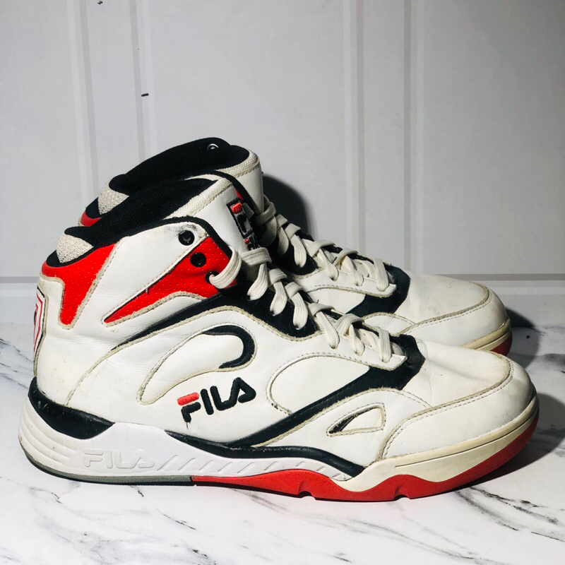 sepatu basket fila size 41