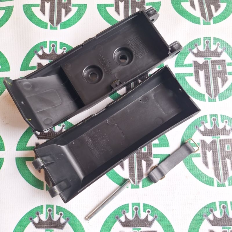 cover box toolkit tool kit tempat kunci set kawasaki klx dtracker dtraker d tracker 150 new bf origi