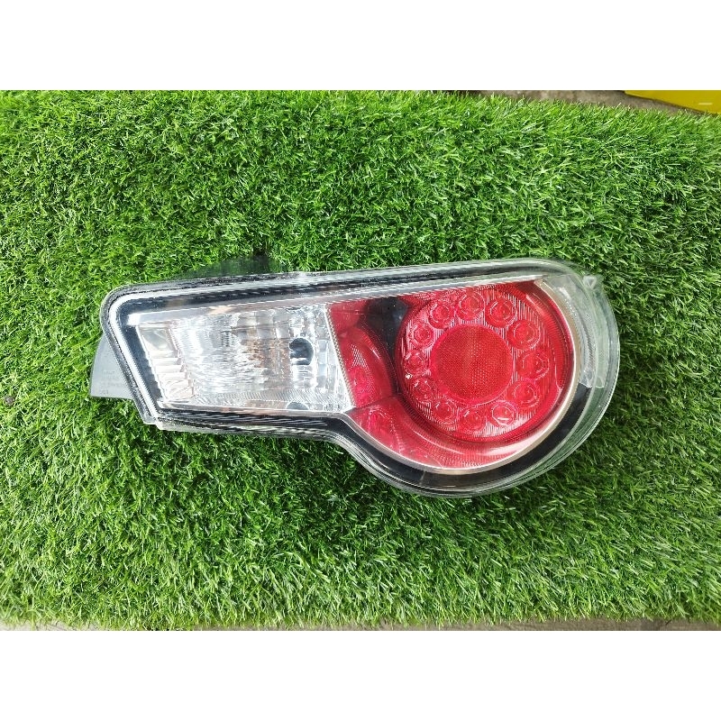 Stoplamp Lampu Belakang Toyota Ft-86 Kanan Original