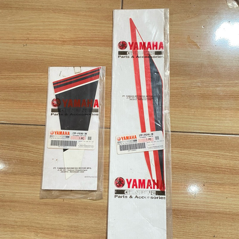 Striping stiker bagian Sayap kiri Yamaha Vixion new NVA 2015 orange original YGP