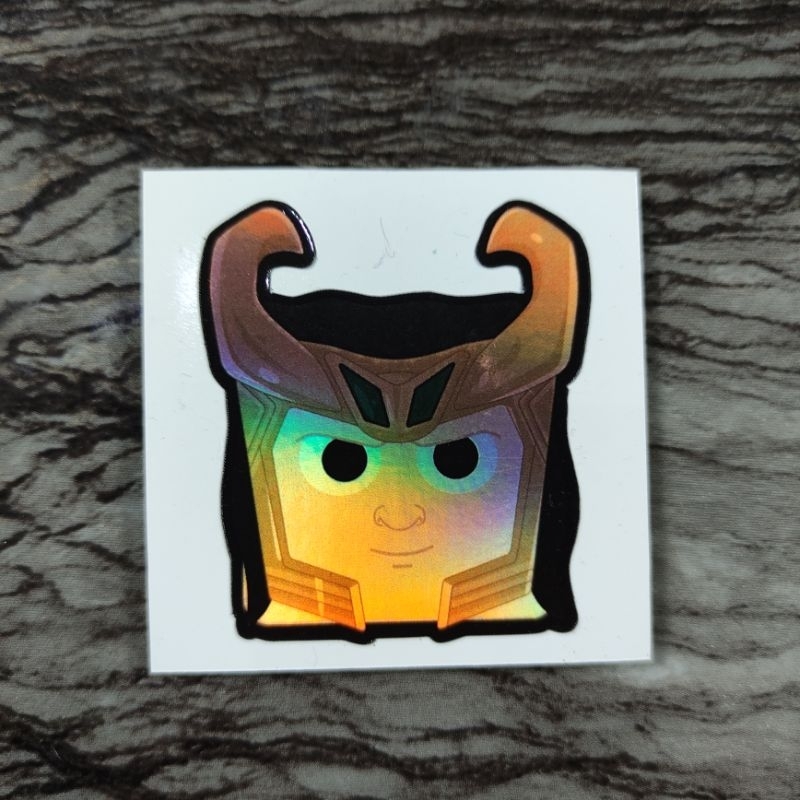 

Stiker Hologram Marvel Loki Square