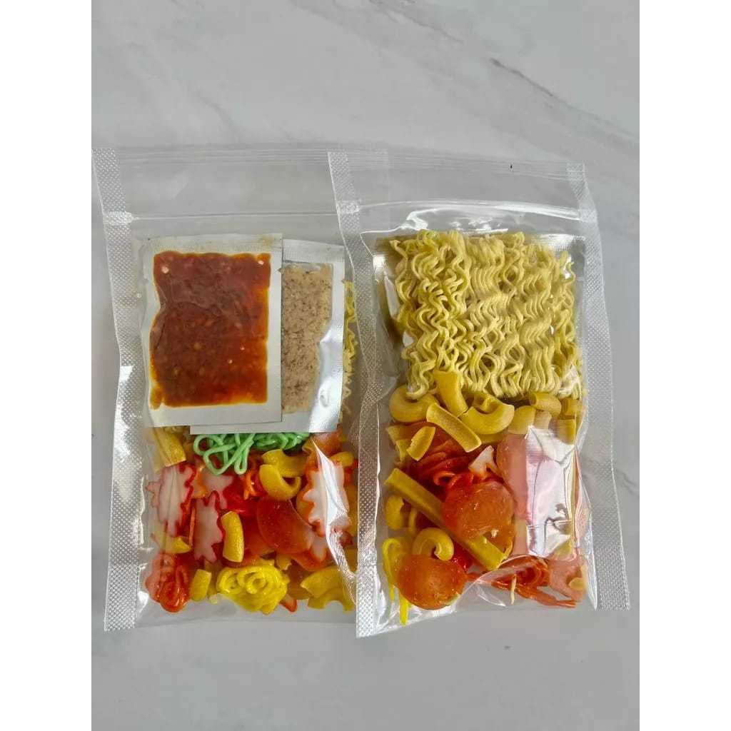 

PAKET SEBLAK MIE 10 BUNGKUS