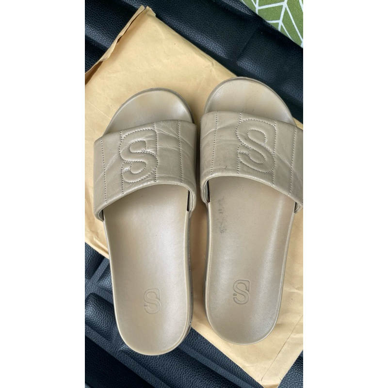 BUTTONSCARVES SANDAL