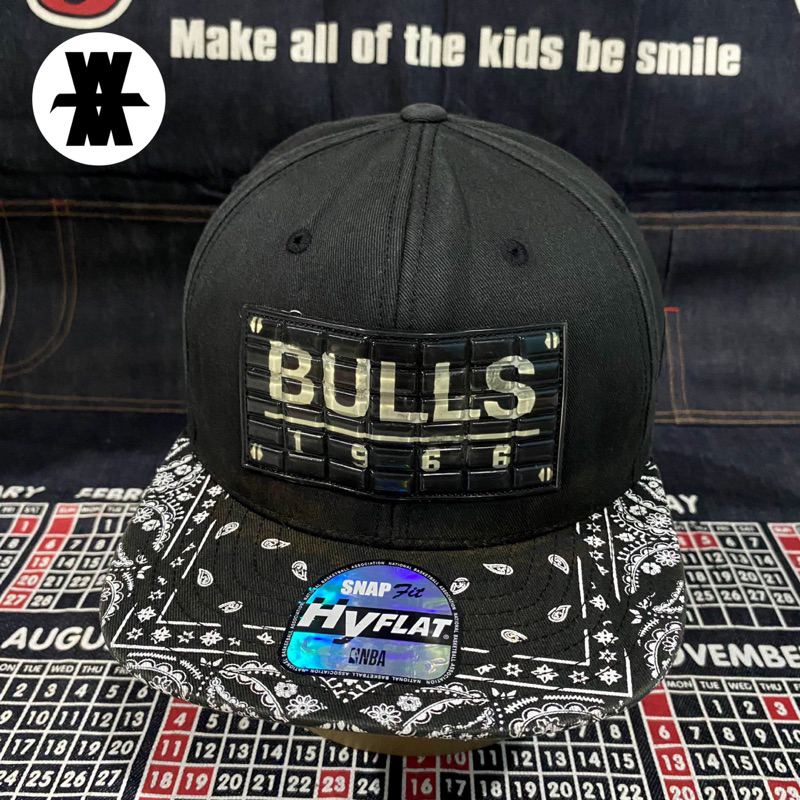 NBA Chicago Bulls Hyflat Rubber Logo Snap