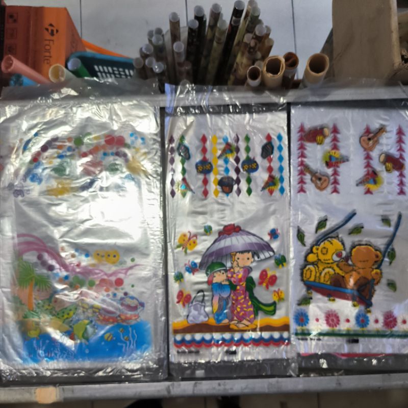 

Plastik bingkisan ultah tipis