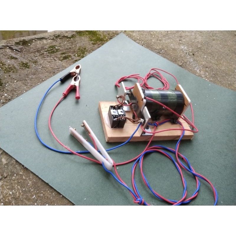 INVERTER 700W 12-24 volt