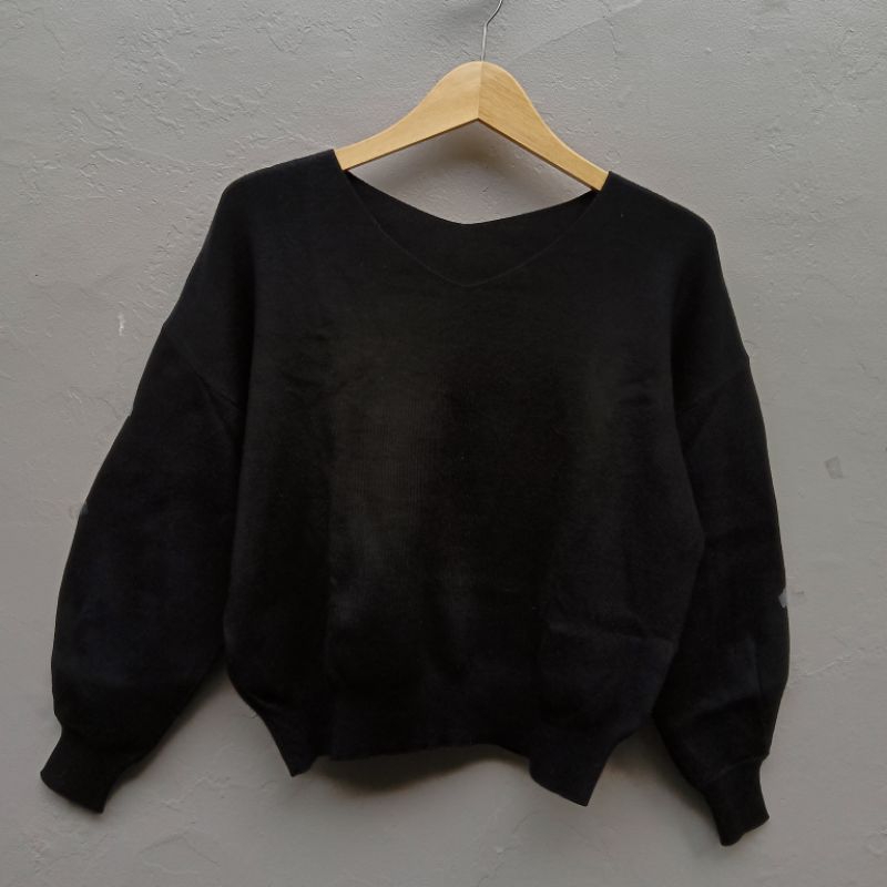 ROPE PICNIC RAJUT LENGAN BALON HITAM