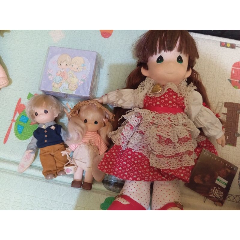 Precious moment Vintage doll