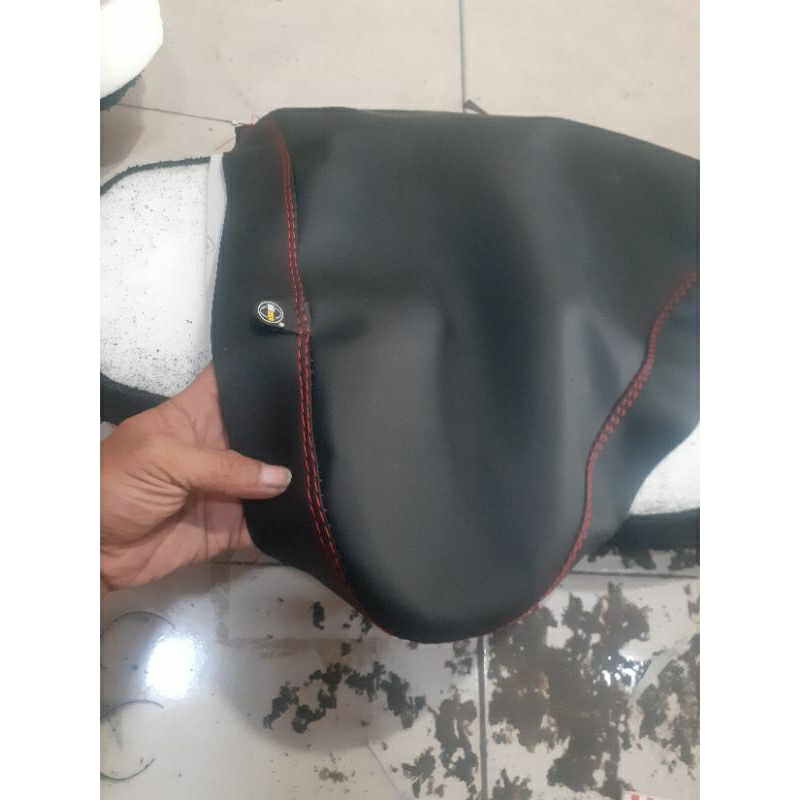 kulit jok amplas pcx vario dan mateik  buat segala  jahit samping benang bisa rikues