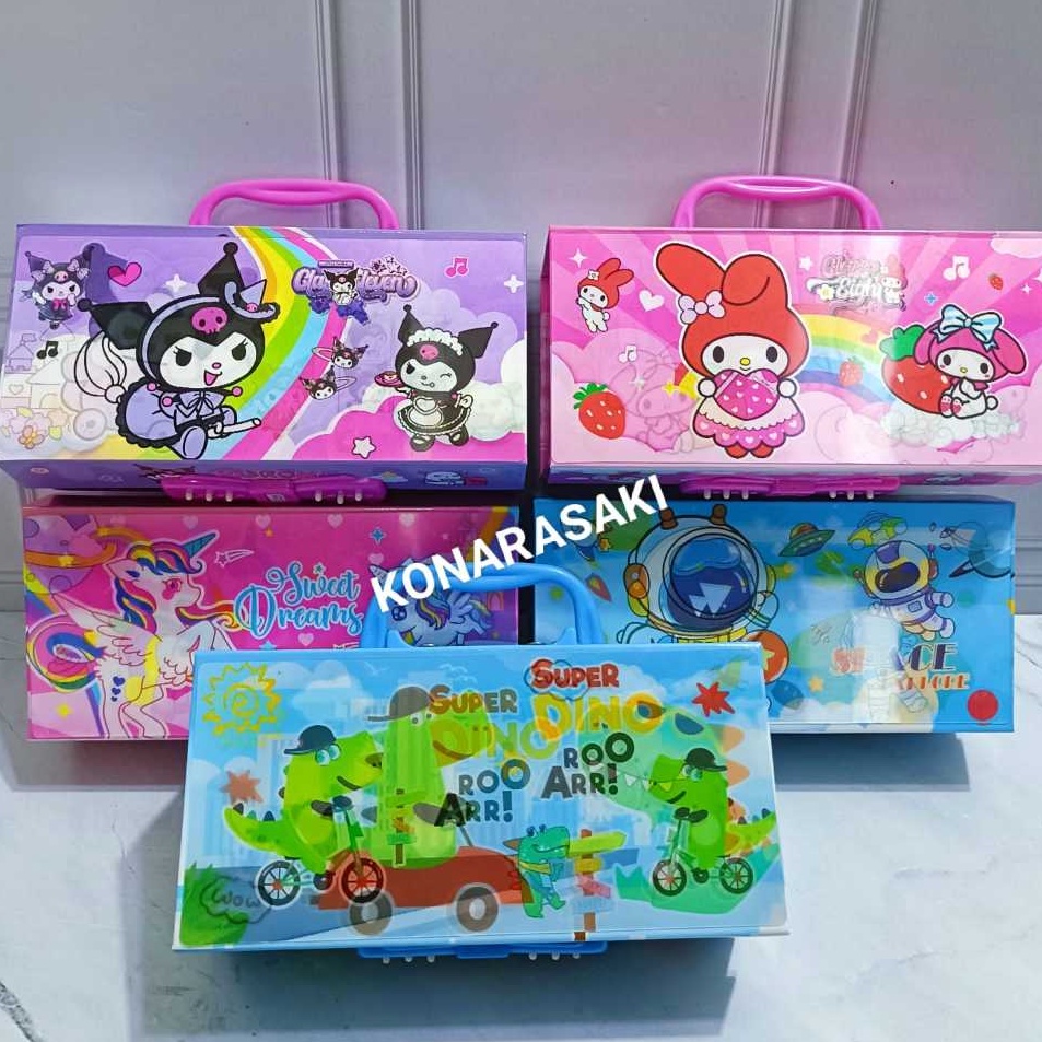 

PROMO COD KOTAK PENSIL 3D TEMPAT PENSIL 3 TINGKAT MODEL KOPER ADA KODE GAMBAR CEWEK COWOK
