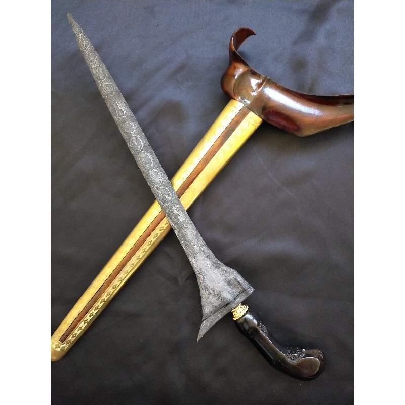 Keris Tilam Upih Pamor Melati Rinonce Tangguh Pajajaran
Wingit Bertuah