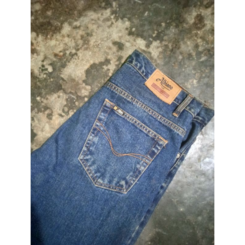 jeans gombrong