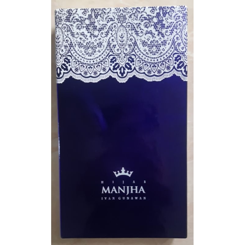 Hijab segiempat merk Manjha by Ivan Gunawan (original)