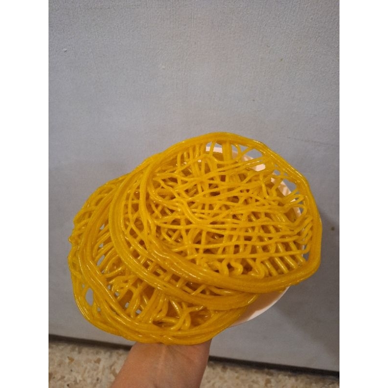 

Kerupuk Asinan Mie Besar Kuning - 500 gr