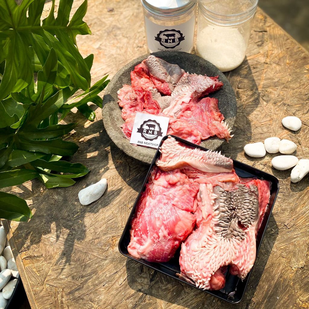 

DAGING BAGIAN KEPALA DALAM PIPI 1 KG
