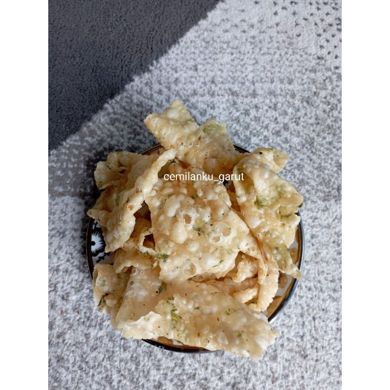 

KERIPIK BAWANG / KERIPIK BAWANG 150gr/ KERIPIK GURIH / KERIPIK PEDAS / KERIPIK BAWANG KHAS GARUT