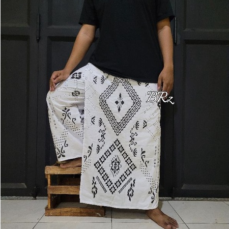 Sarung celana batik motif balimun putih Batik riza