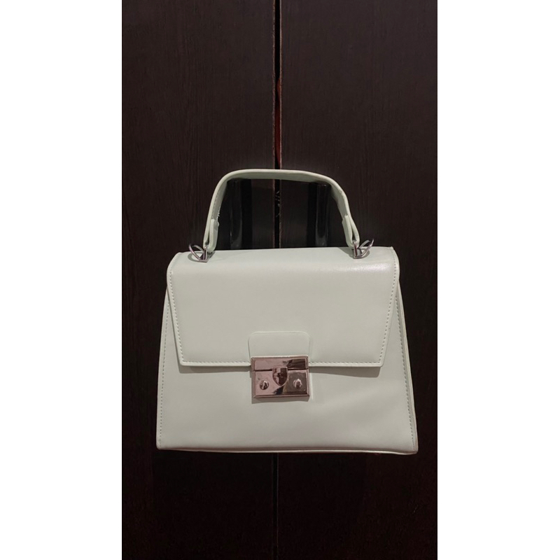 TAS IMPORT WANITA / SLING BAG