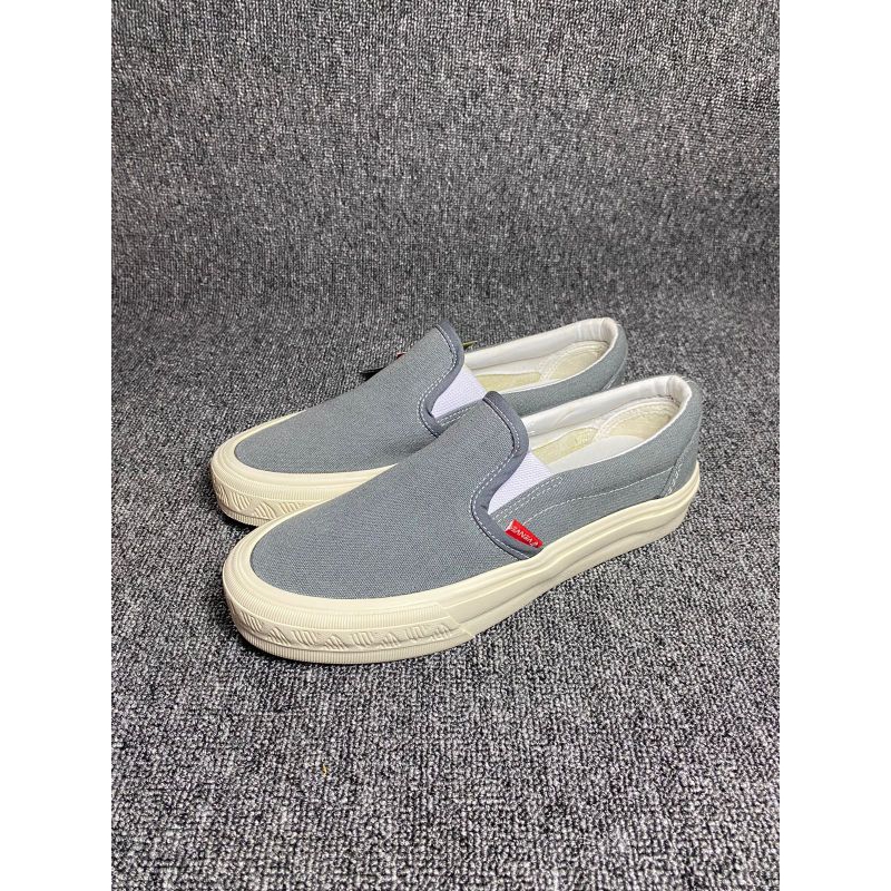 Sepatu Slip On VENVE VICTORIOUS Grey Original Lokal Brand Indonesia Sepatu Slip On Sepatu Pria & Sep